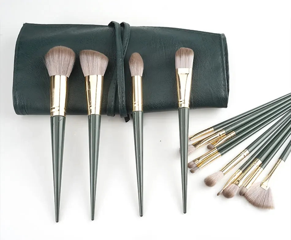 14-Piece Makeup Brush Set - Soft, Fluffy & Versatile Beauty Tools