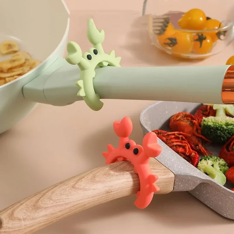 CrabbyClip – The Cute Little Kitchen Helper That Keeps Your Counter Clean!