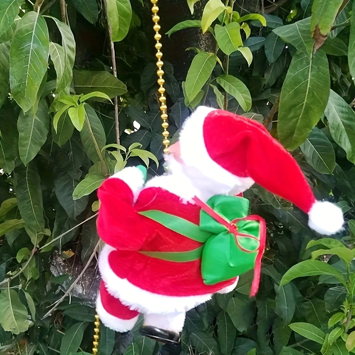 ClimbySanta – The Little Santa That Climbs Your Christmas Decor! 🎅🎄