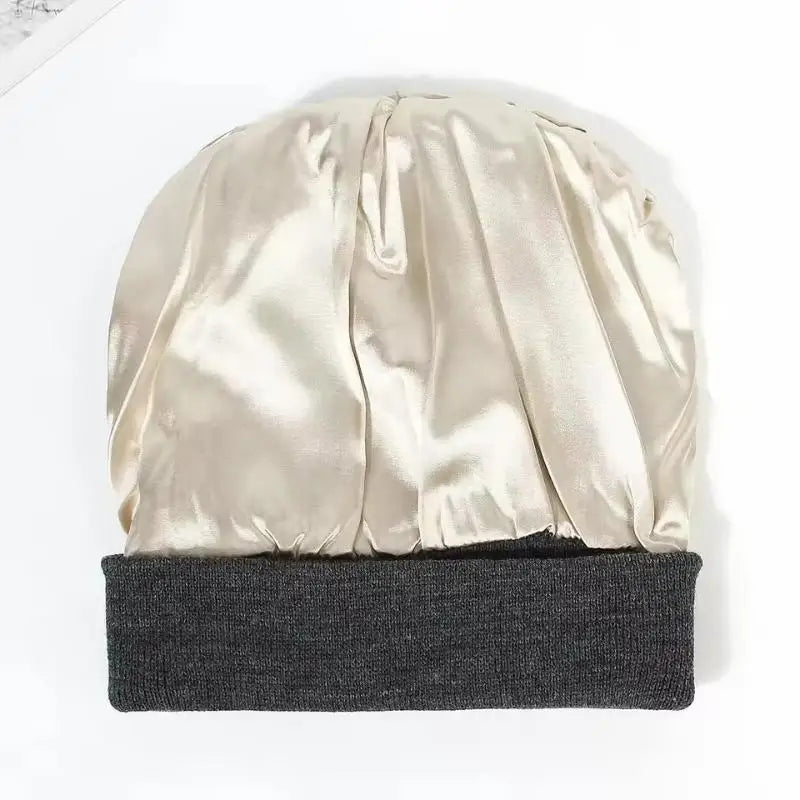 Satin-Lined Slouchy Beanie – Anti-Static Winter Hat for Sleep & Everyday Wear